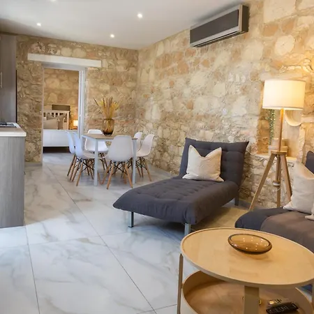 Phaedrus Living: Luxury Stone House Armou Holiday home